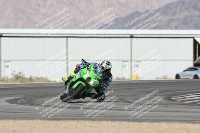 media/Jan-15-2026-Racers Edge (Thu) [[dfebeb70ab]]/2-A Group/Session 3 (Turn 16)/